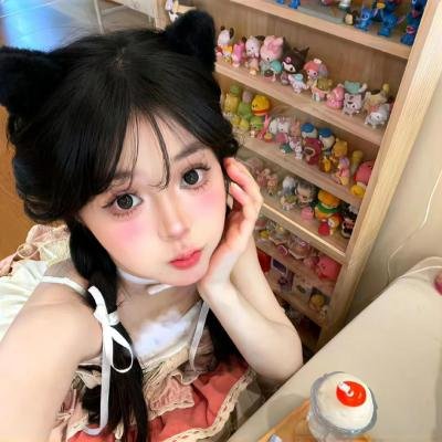 三小一家人